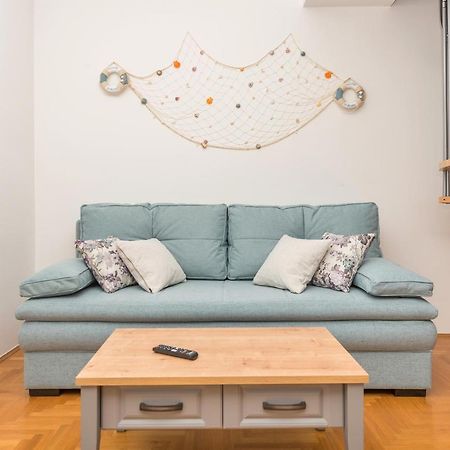 Deluxe 3 Bedroom Apartment With Sea View Baška Voda Eksteriør bilde