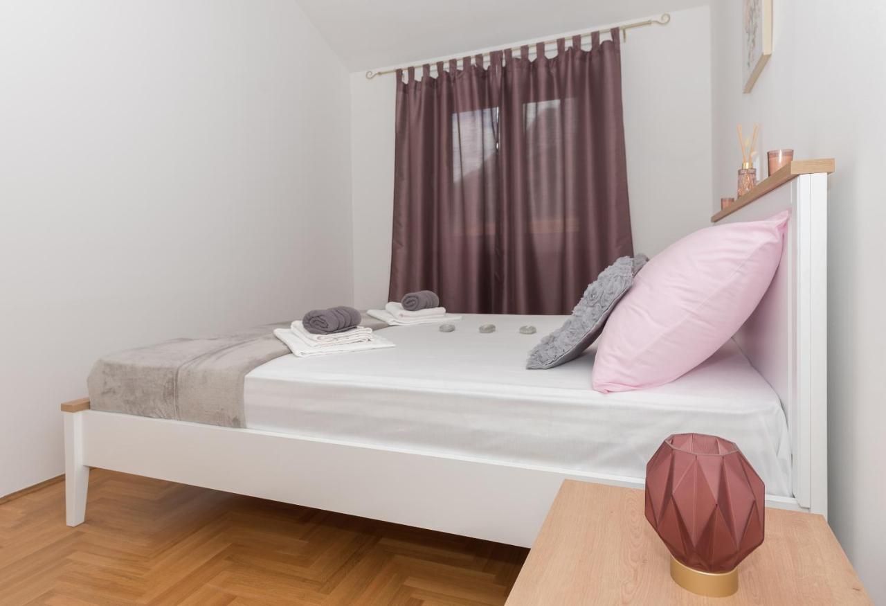Deluxe 3 Bedroom Apartment With Sea View Baška Voda Eksteriør bilde