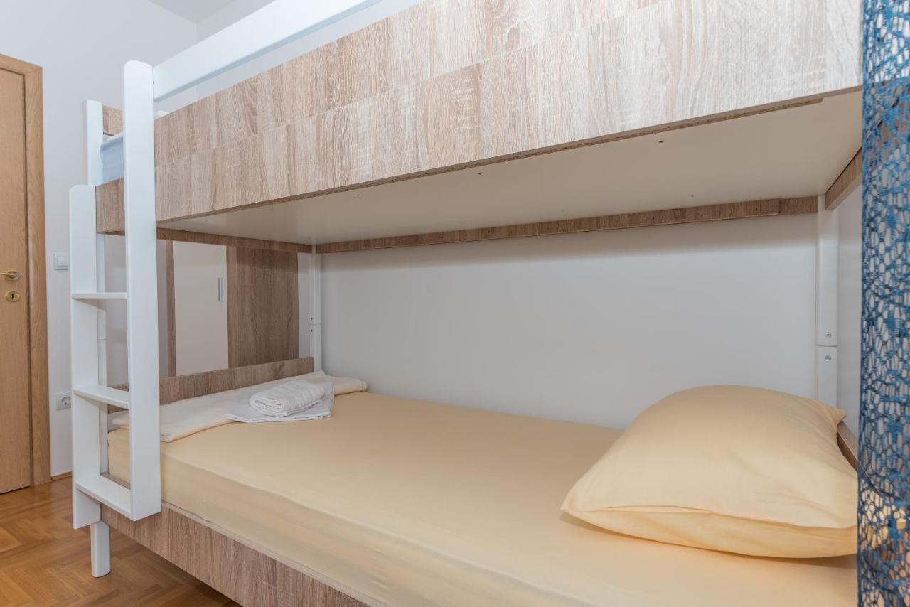 Deluxe 3 Bedroom Apartment With Sea View Baška Voda Eksteriør bilde